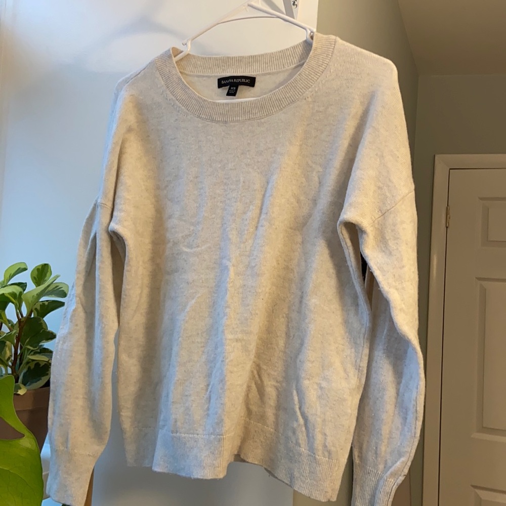 Banana republic cream cashmere sweater